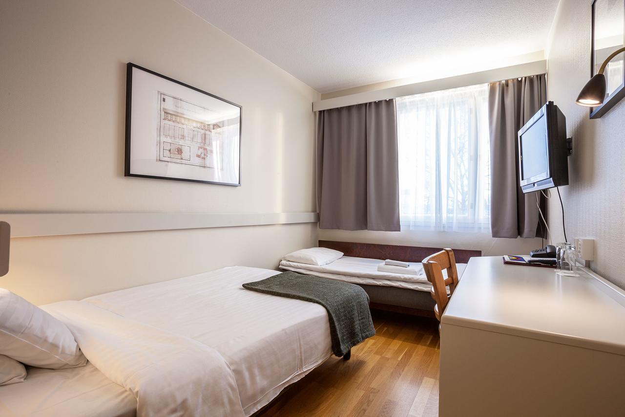 Pietarsaaren Kaupunginhotelli Jakobstad Extérieur photo