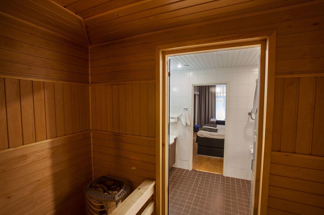 Pietarsaaren Kaupunginhotelli Jakobstad Extérieur photo