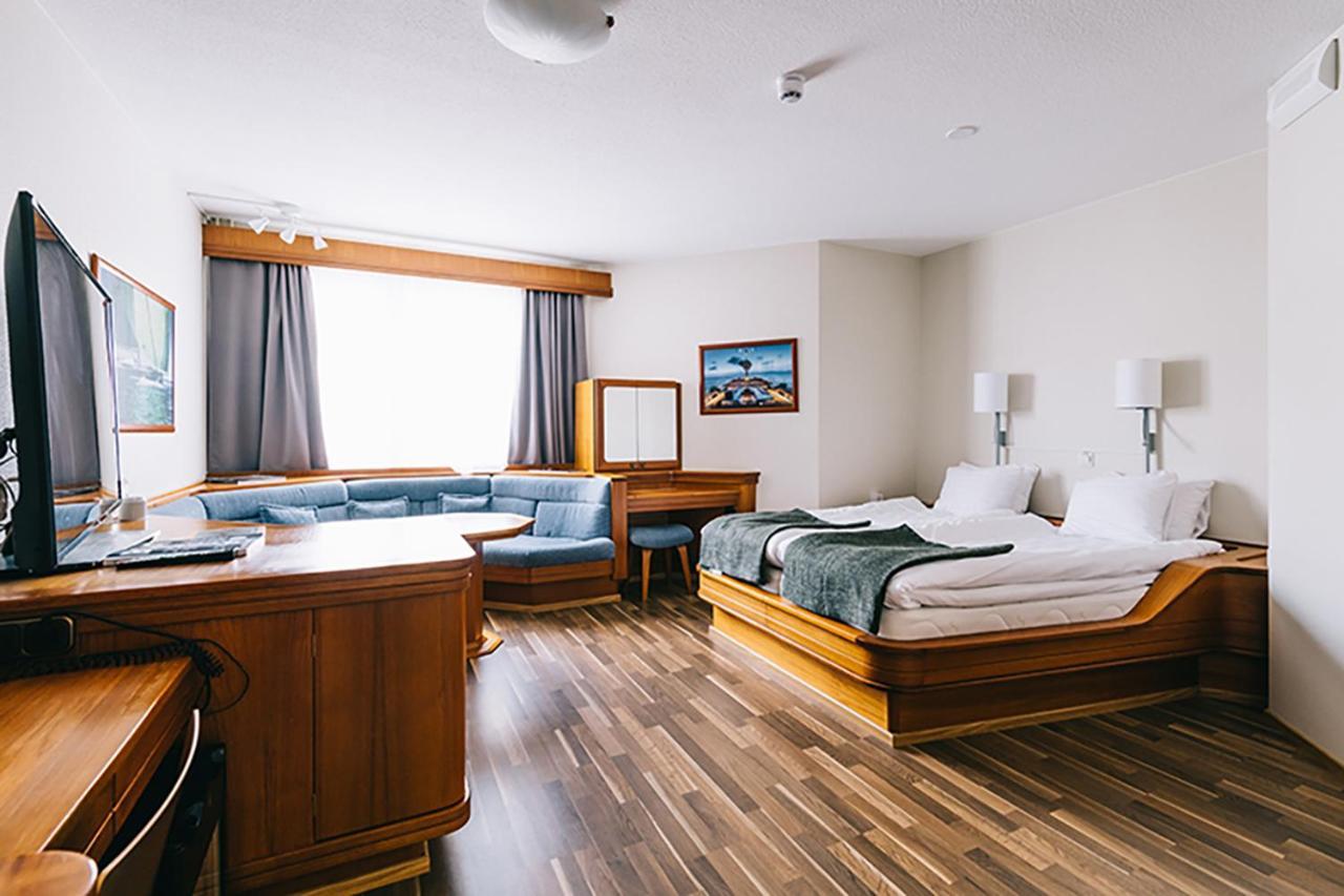 Pietarsaaren Kaupunginhotelli Jakobstad Extérieur photo